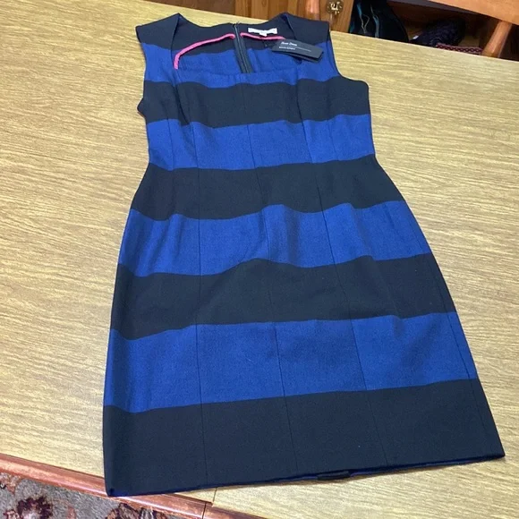 NWT Banana Republic Black and Blue Striped Sloan Sleeveless Dress Size 12 - Picture 2 of 10